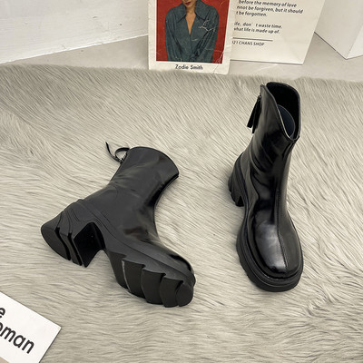 Novi model ženskih zaobljenih čizama od eko kože u crnoj i braon boji