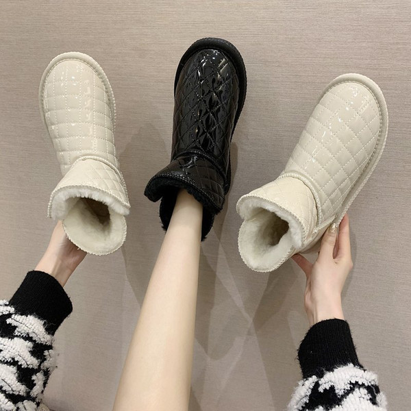 Ženske zimske čizme s ravnim đonom