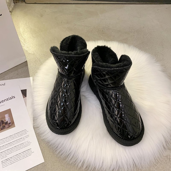 Ženske zimske čizme s ravnim đonom