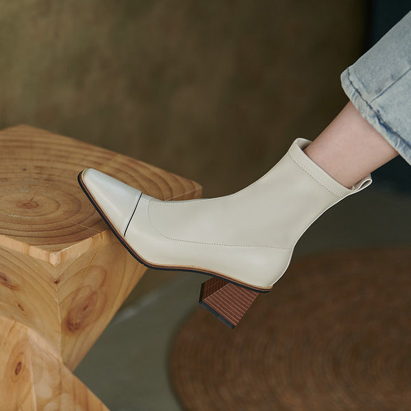 Stiilne naiste kontsaga saapad puhas mudel