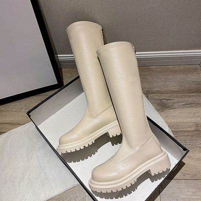 Női bőrcsizma sima modell