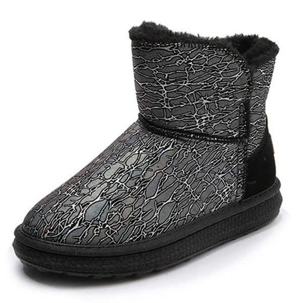 Naiste läikivad lameda tallaga saapad