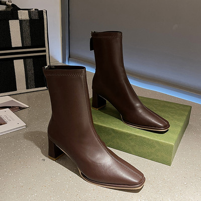 Novi model proljetno-jesenskih čizama od eko kože sa patentnim zatvaračem