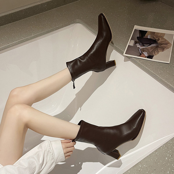 Novi model proljetno-jesenskih čizama od eko kože sa patentnim zatvaračem