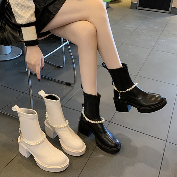 Öko bőrből készült női csizma gyöngy díszítéssel