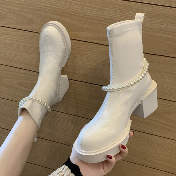 Öko bőrből készült női csizma gyöngy díszítéssel