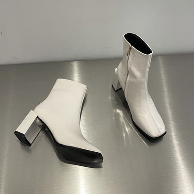 Modern női csizma négyzet alakú 8 cm-es sarokkal