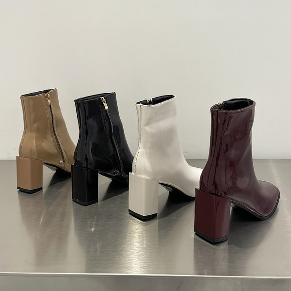 Modern női csizma négyzet alakú 8 cm-es sarokkal