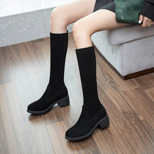 Cizme de dama cu fermoar si pietre de culoare neagra