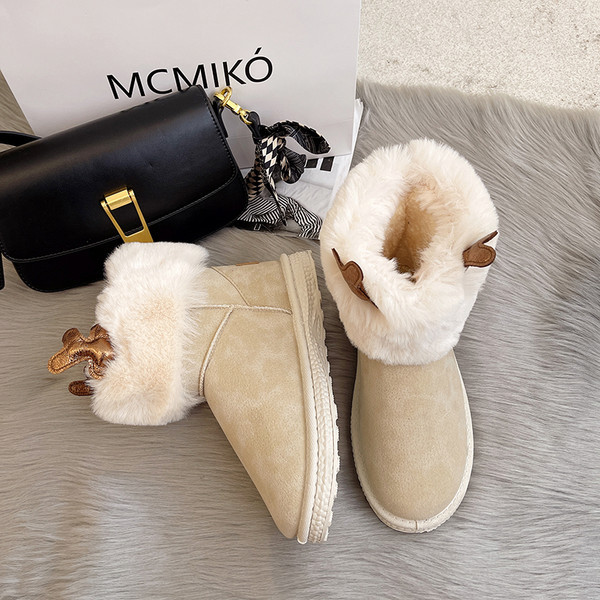 Alkalmi csizma meleg béléssel és 3D elemekkel