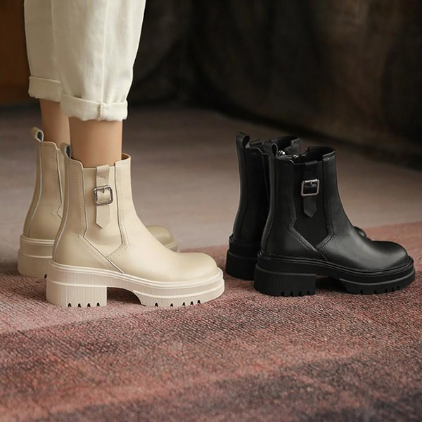 Női topikus csizma, lekerekített modell csattal