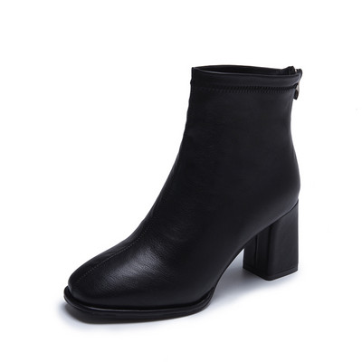 Kožne čizme s debelom petom u crnoj i bež boji