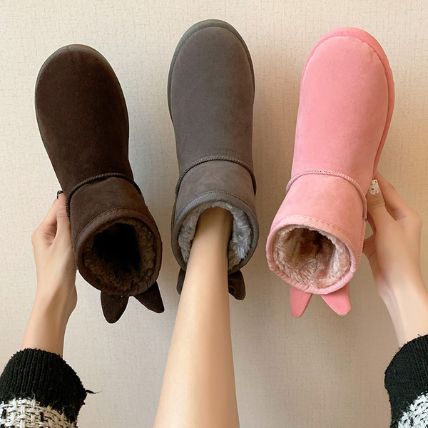 Ženske zimske čizme sa 3D elementima i toplom postavom