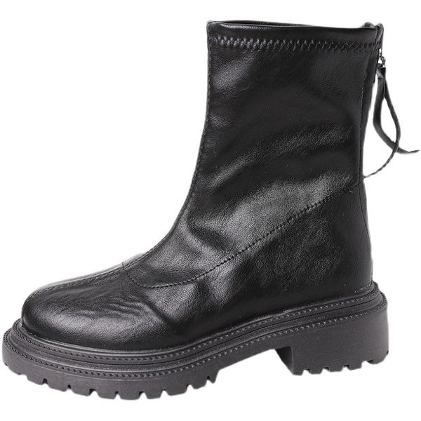 Modern női bőrcsizma durva talppal