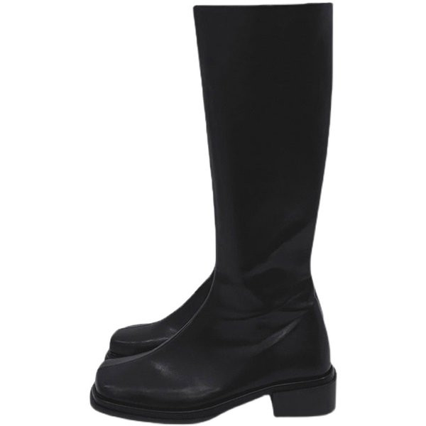 Alkalmi női csizma sima modell cipzárral