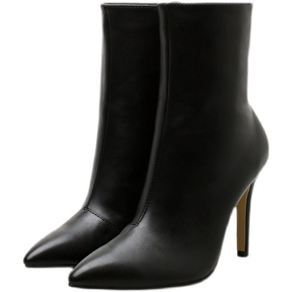 Ženske čizme s patentnim zatvaračem i tankom petom - model na špic