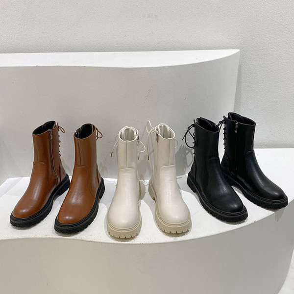 Novi model ženskih čizama zaobljeni model sa pertlom