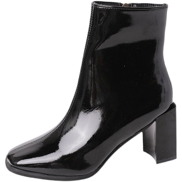 Női lakkcsizma új modellje 8 cm magas sarokkal