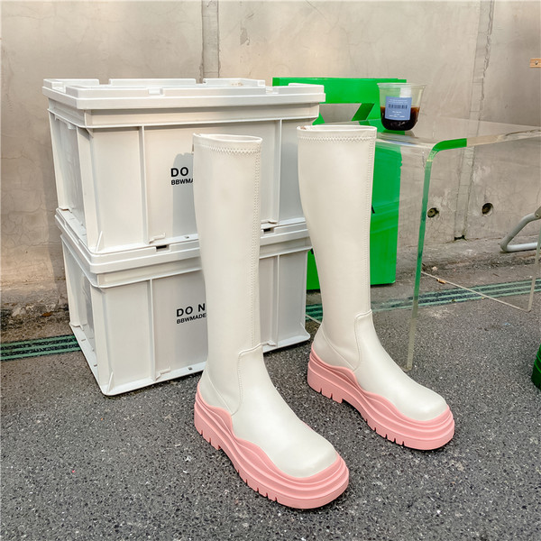 Alkalmi női csizma sima modell, lapos talppal