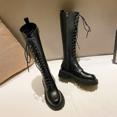 Naiste vabaaja lukuga saapad ja paelad