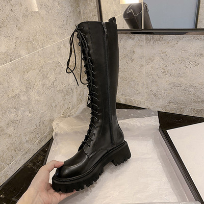 Naiste vabaaja lukuga saapad ja paelad