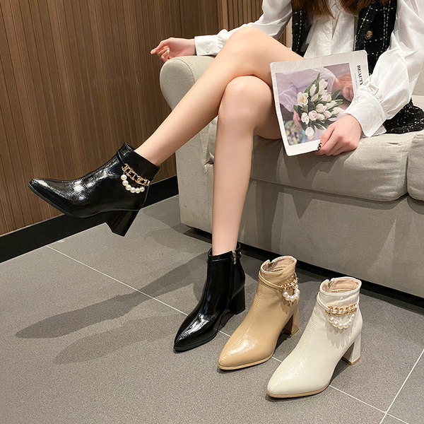 Moderne ženske čizme od eko kože sa perlama i kopčom na visoku petu