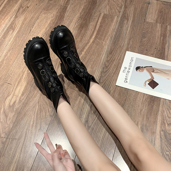 Női alkalmi csizma eko bőrből - fekete színben