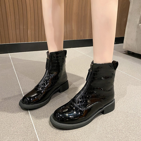 Moodsad naiste saapad ökonahast, ees lukuga