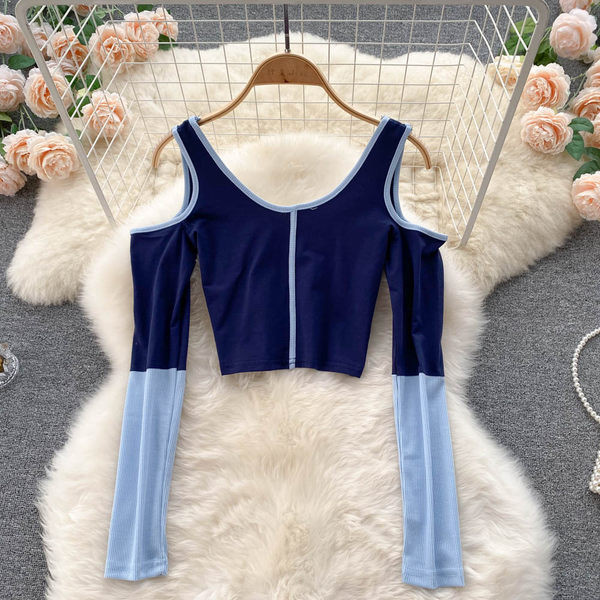 Naiste vabaaja pluus paljaste õlgade ja sügava kaelusega