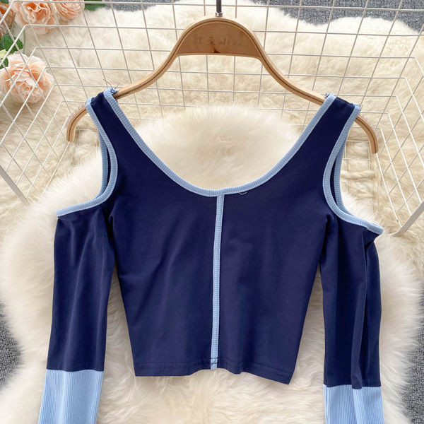 Naiste vabaaja pluus paljaste õlgade ja sügava kaelusega