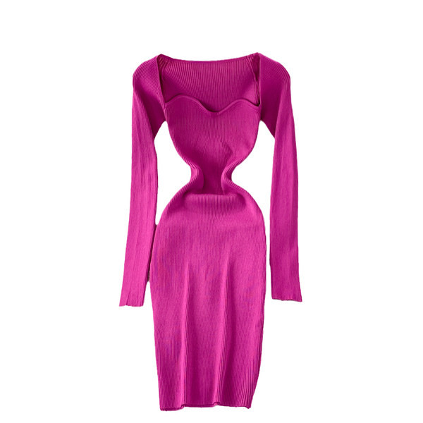 Női ruha négyzet alakú nyakkivágással és hosszú ujjú - több színben