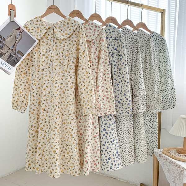 Alkalmi női ruha virágmintával, hosszú ujjal