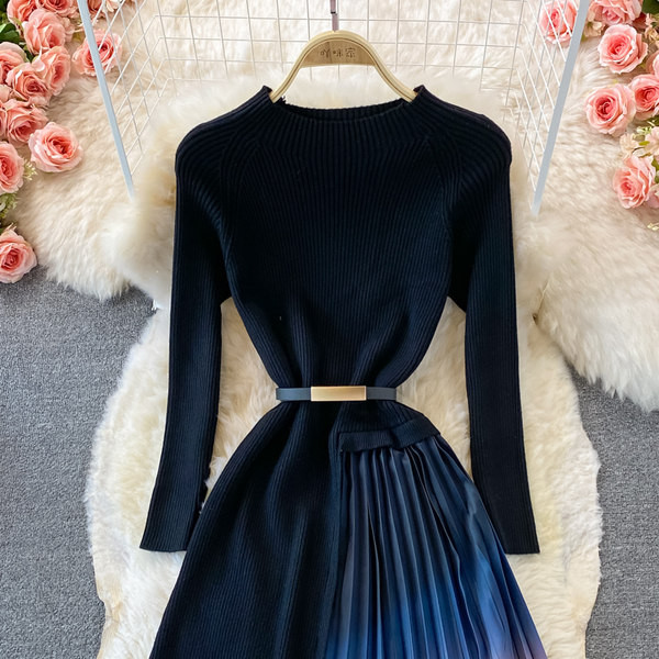 Női ruha övvel és hosszú ujjú - fekete színű