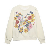 Női blúz virágos hímzéssel