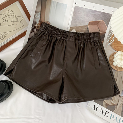 Öko-nahast valmistatud vabaaja naiste lühikesed püksid