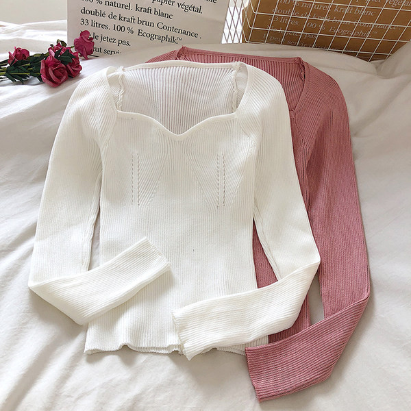 Alkalmi blúz négyzet alakú nyakkivágással