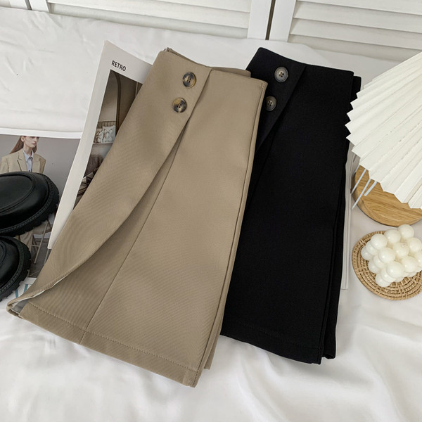 Új modell női rövid szoknya transzferrel - két színben