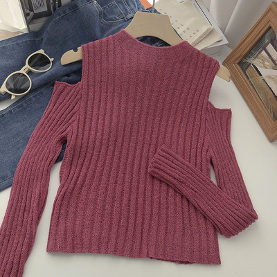 Naiste madala kraega ja paljaste õlgadega kampsun