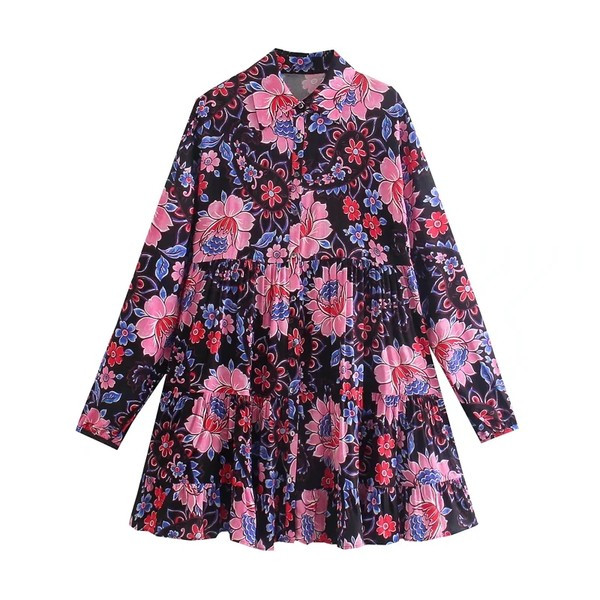 Uue mudeli väljalõikega lillelise mustriga naiste kleit