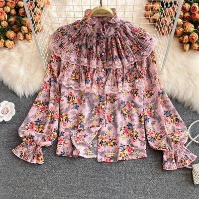 Pitsilise ja lillelise mustriga vabaaja särk