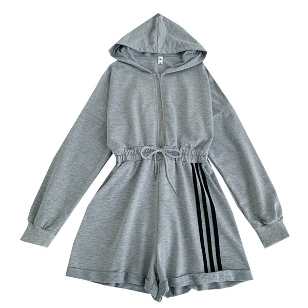 Sportlik vabaaja naiste kombinesoon kapuutsiga