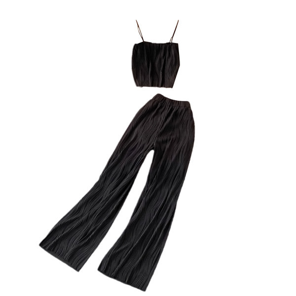 Naiste kaasaegne komplekt kahest osast erinevates värvides