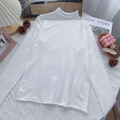 Női sima blúz alacsony gallérral