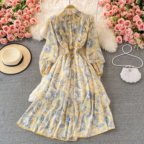 Elastse vöökoha ja lillemustriga naiste kleit - mitut värvi