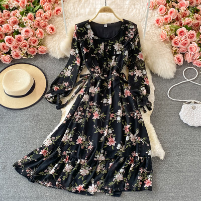 Γυναικείο φόρεμα με γραβάτες και στρογγυλή λαιμόκοψη