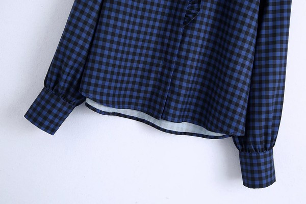 Kockás női ing fürtökkel