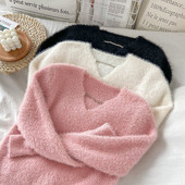 Sima női pulóver modell spitz nyakkivágással