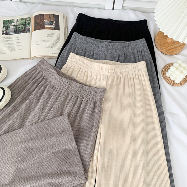 Alkalmi női hosszú nadrág - széles modell