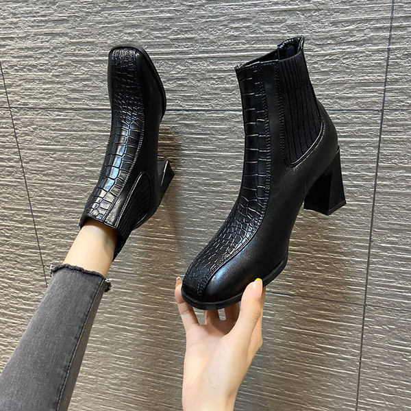 Naiste vabaaja saapad, tavaline kontsaga mudel