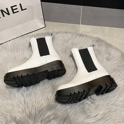 Naiste moodsad ökonahast saapad ees lukuga